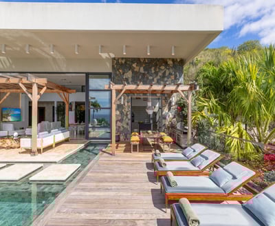 Luxury Villa Photo #2