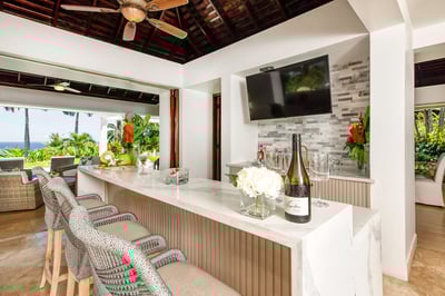 Luxury Villa Photo #12