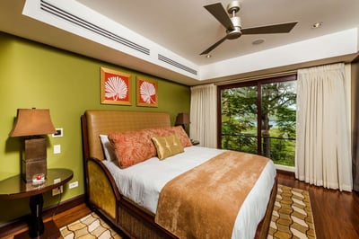 Luxury Villa Photo #16