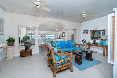 Luxury Villa Photo #7