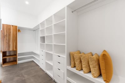 Main House – Primary 1 Private Ensuite