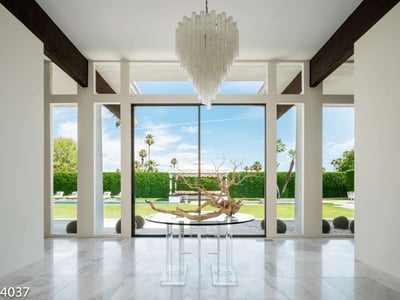 Luxury Villa Photo #14