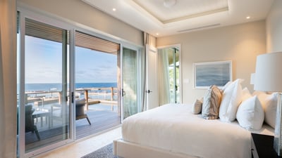 Luxury Villa Photo #9