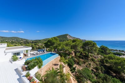 Luxury Villa Photo #8