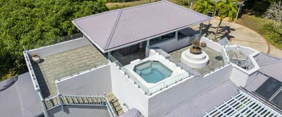 Luxury Villa Photo #6