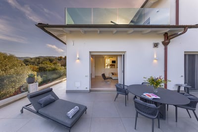 Luxury Villa Photo #10