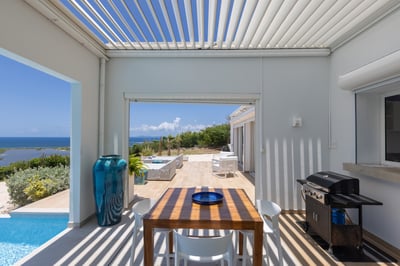 Luxury Villa Photo #10