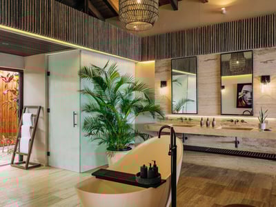 Luxury Villa Photo #41