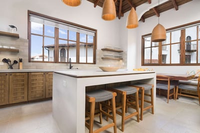 Luxury Villa Photo #9