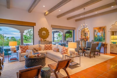 Luxury Villa Photo #22
