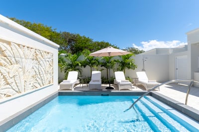 Luxury Villa Photo #2