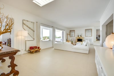 Luxury Villa Photo #46