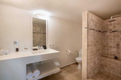 Luxury Villa Photo #41
