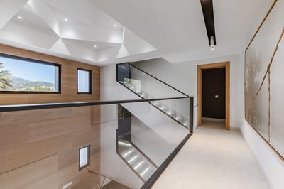 Luxury Villa Photo #23