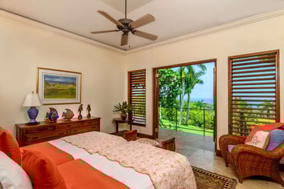 Luxury Villa Photo #27