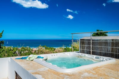 Luxury Villa Photo #6