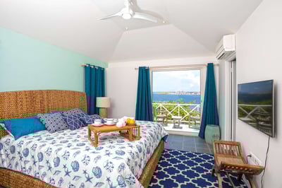 Luxury Villa Photo #15