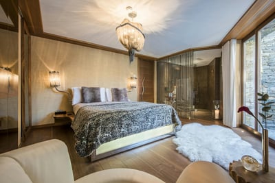 Luxury Villa Photo #12