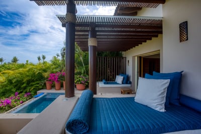 Luxury Villa Photo #47