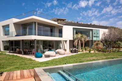Luxury Villa Photo #5