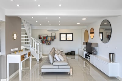 Luxury Villa Photo #14