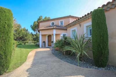 Luxury Villa Photo #13