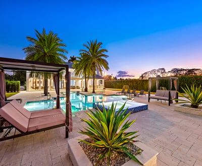 Luxury Villa Photo #8