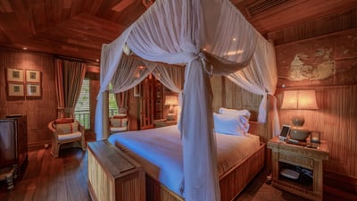 Luxury Villa Photo #35