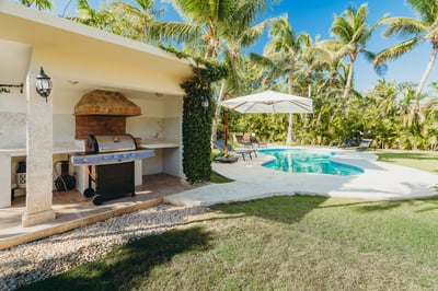 Luxury Villa Photo #5