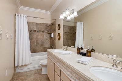 Luxury Villa Photo #37