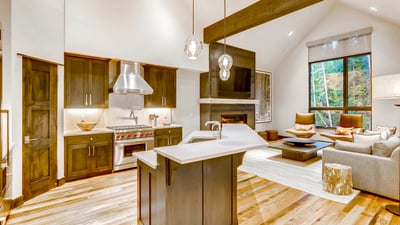 Kitchen seating at breakfast bar