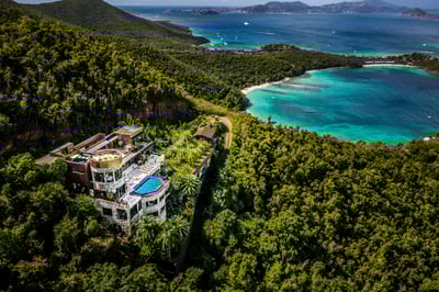Luxury Villa Photo #2