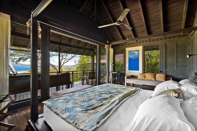 #5. King Bed, AC, Private porsh, Ensuite Bathroom!