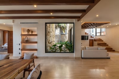 Luxury Villa Photo #33