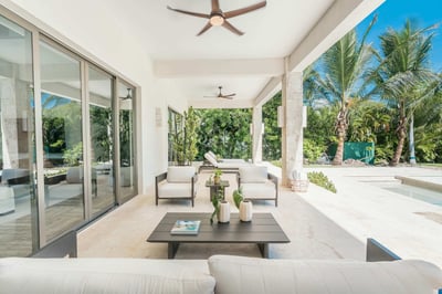 Luxury Villa Photo #6