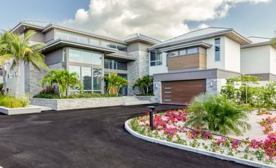 Luxury Villa Photo #3