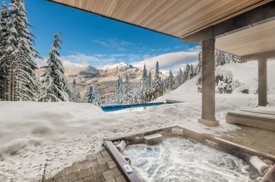 Luxury Villa Photo #18