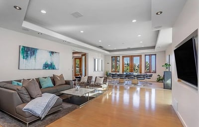 Luxury Villa Photo #10