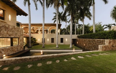 Luxury Villa Photo #19