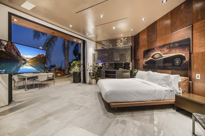 Luxury Villa Photo #63
