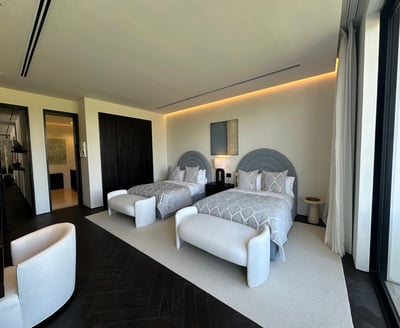 Luxury Villa Photo #46