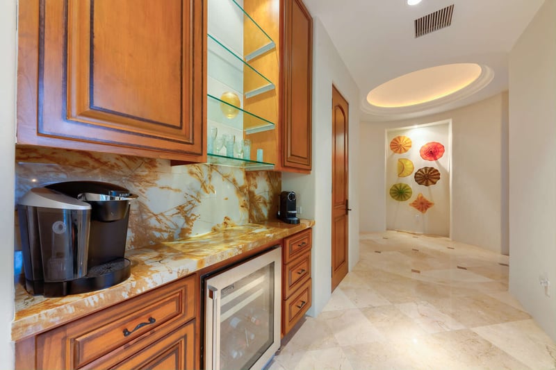 Villa Encantadora del Mar