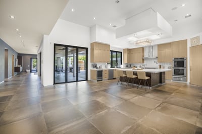 Luxury Villa Photo #42