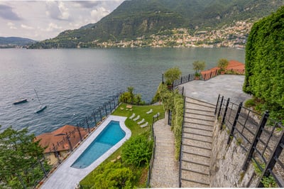 Luxury Villa Photo #3