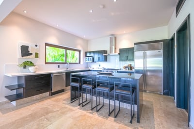 Luxury Villa Photo #27