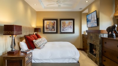 Primary suite