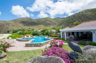 Luxury Villa Photo #4