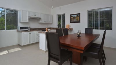 Luxury Villa Photo #35
