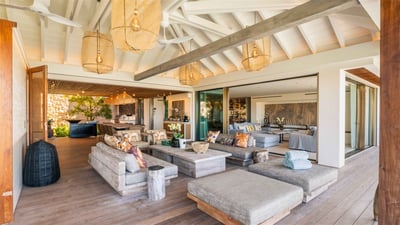 Luxury Villa Photo #24