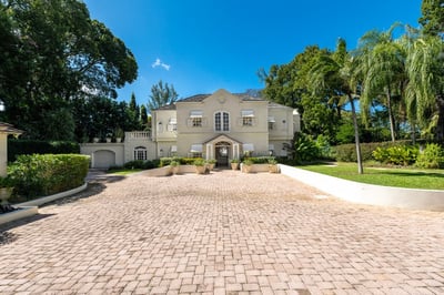 Luxury Villa Photo #8